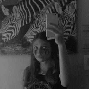 Meet your Posher, Alyssa